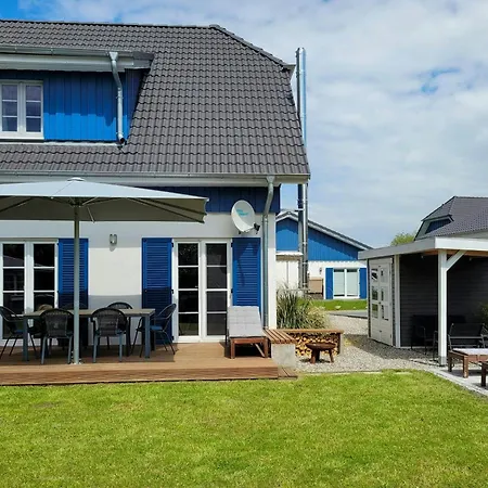 Strandnahes Familienhaus In Auf Ruegen Altefähr